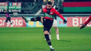 Bek NEC Nijmegen, Calvin Verdonk. (Bola.com/Dok.Instagram Calvin Verdonk).
