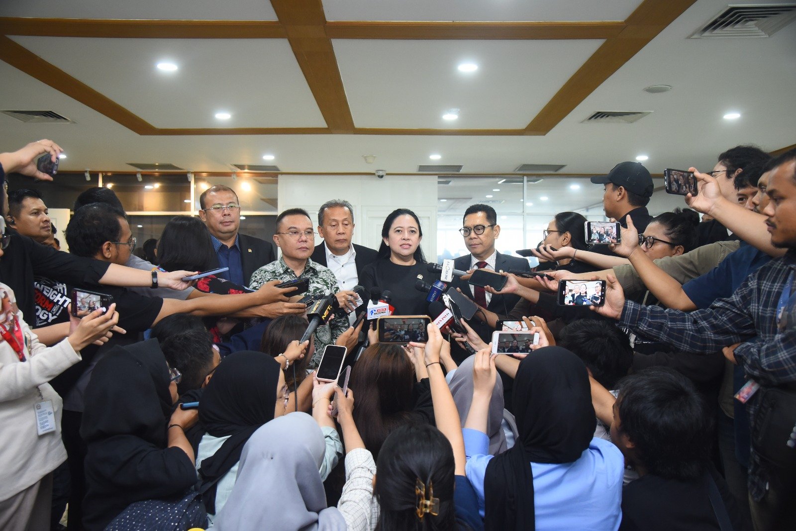 DPR RI Setujui Sahkan RUU TNI