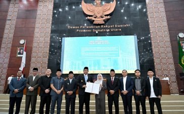 PEMPROVSU dan DPRD Sumatera Utara menyetujui Ranperda tentang Ketentraman Masyarakat dan Ketertiban Umum (Trantibum) menjadi Perda. (Dok. Kominfo Pemprovsu)
