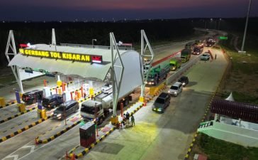 Tol Kuala Tanjung Indrapura.