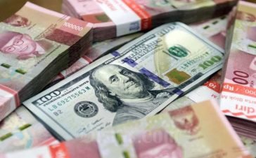 Nilai Tukar Rupiah Masih Melemah di Tengah Hari Ini