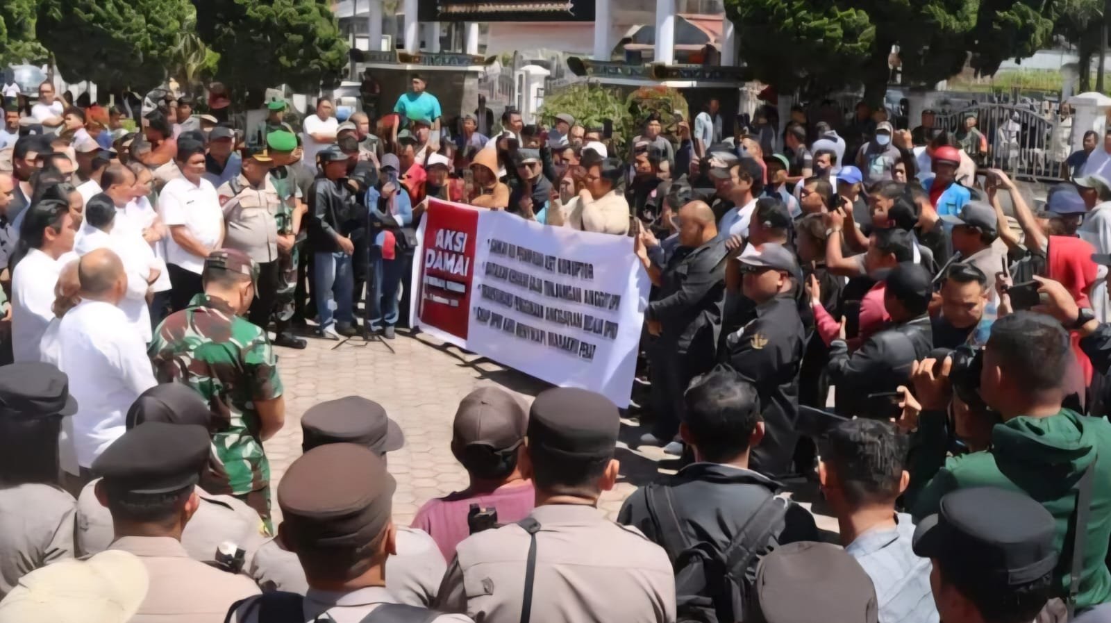 Aksi Unjuk Rasa di Karo Berlangsung Damai