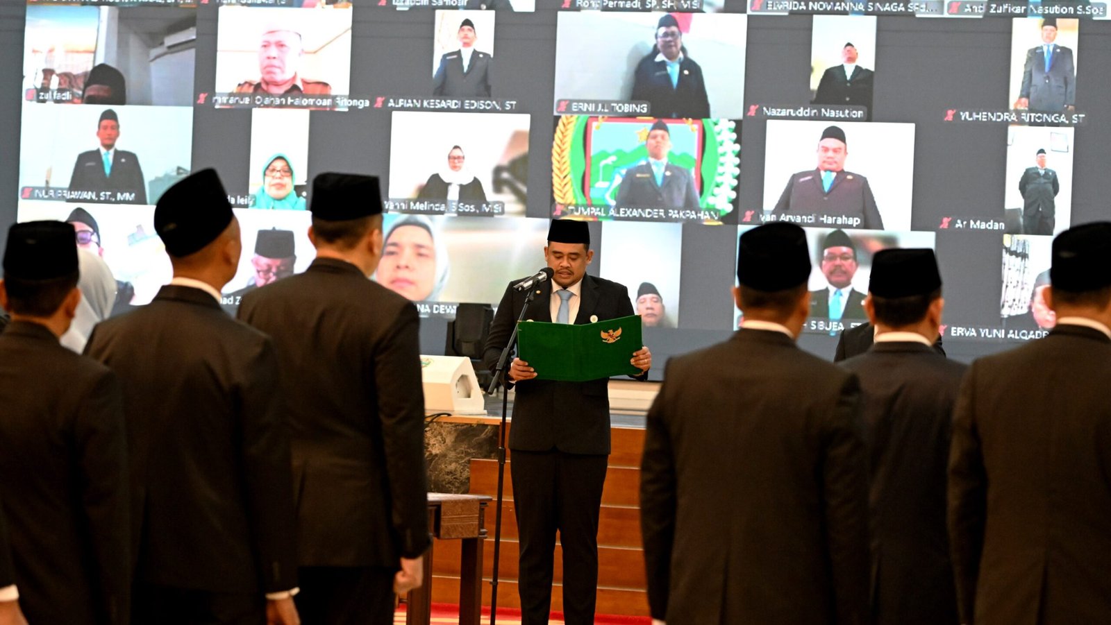 Lantik 308 Pejabat Pemprov Sumut, Bobby: Jangan Ada Pungli